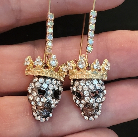 Rhinestone Skull Earrings dangle - Picture 3 of 5